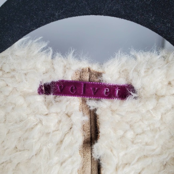 VELVET BY GRAHAM & SPENCER Cream Faux Fur Sleeveless Vest Sz S - Picture 4 of 8